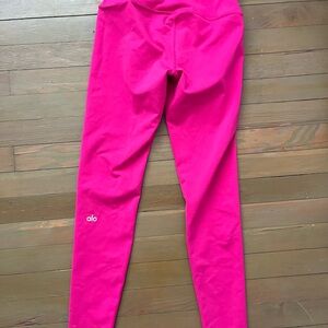 ALO Yoga Vibrant Hot Pink Leggings